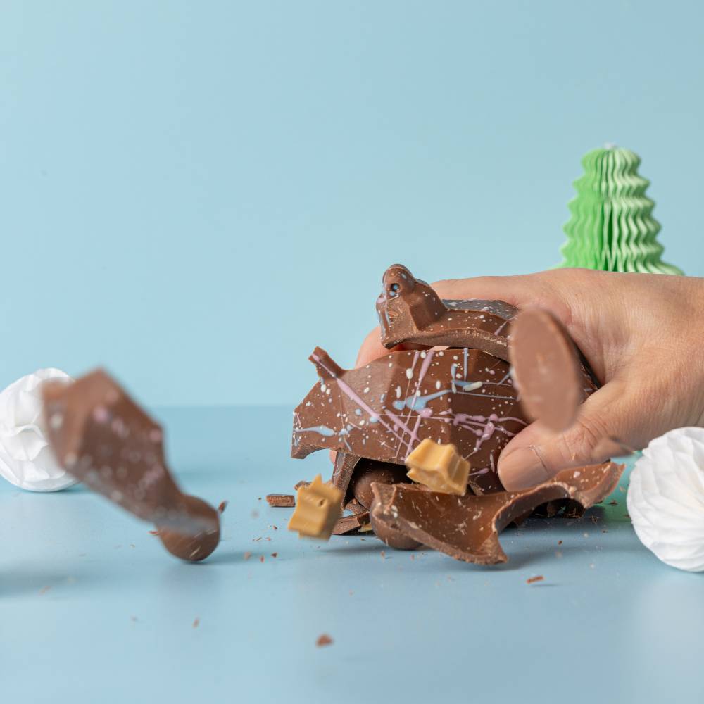 Milk Chocolate Smash Bauble with Milk Chocolate Malt Balls & Blonde Chocolate Stars inside – view 2